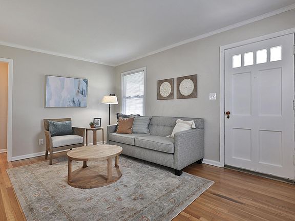 5th image of 2184 Grasmere Ave