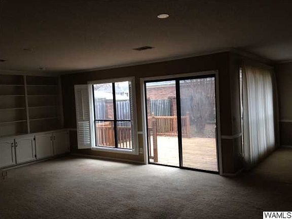 2nd image of 1707 Hollow Ln