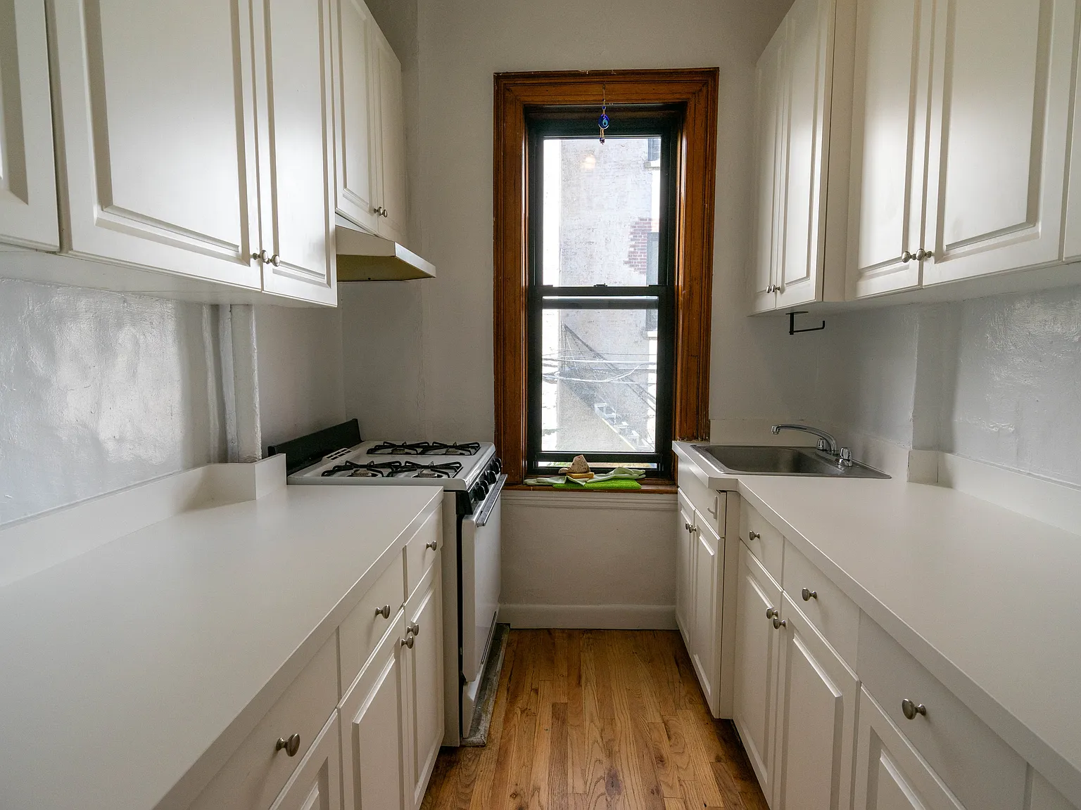 189 Claremont Avenue — Photo 3