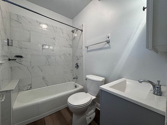 5th image of 4111 N Ashland Ave #G