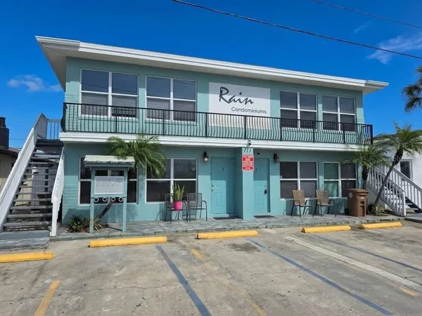 111 145TH AVENUE E #4, MADEIRA BEACH, FL 33708