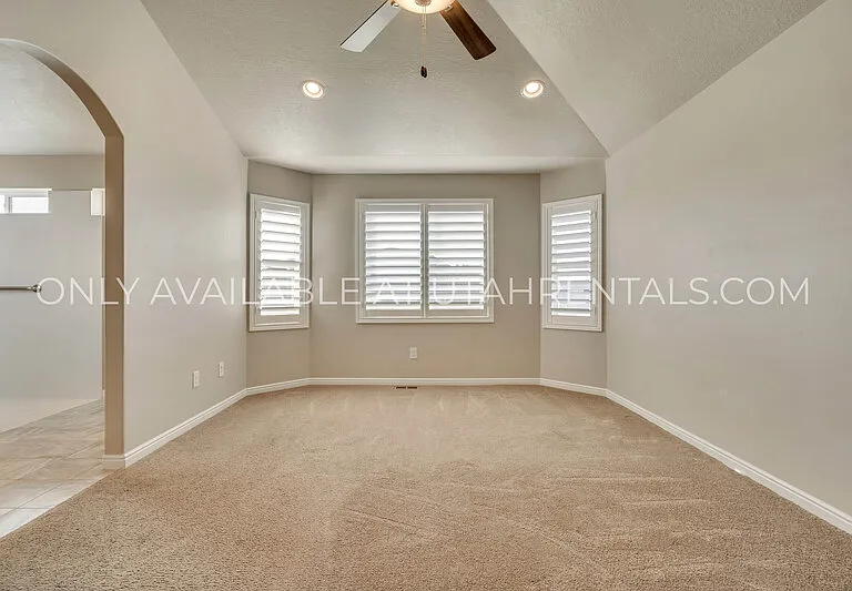 1419 W Stayner Dr — Photo 7