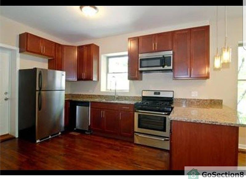 1st image of 1456 N Leamington Ave #1
