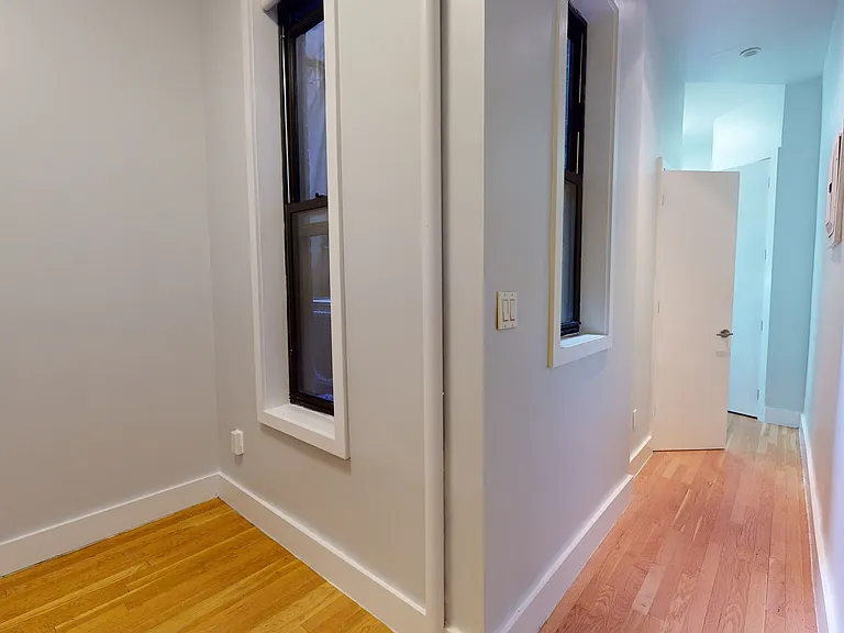 264 W 22nd St #2 — Photo 6