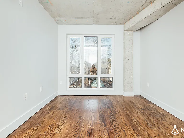 31-19 37th Ave #4B — Photo 4