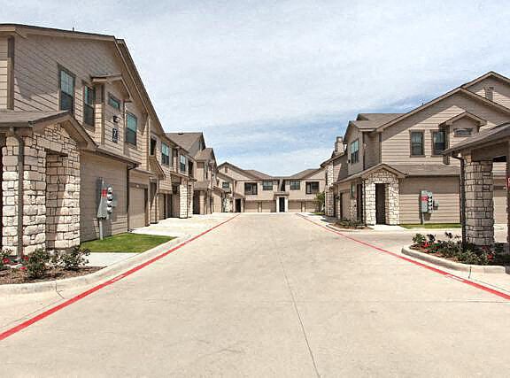 3rd image of 2301 Woodgate Dr APT 513