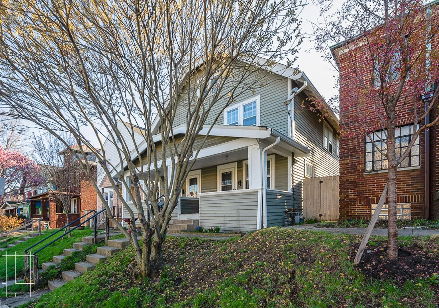 1448-1450 Summit St. — Photo 1