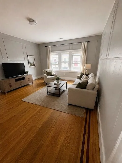 1 bed, 1.0 bath, 1312 sqft, $1,600 — Photo 4