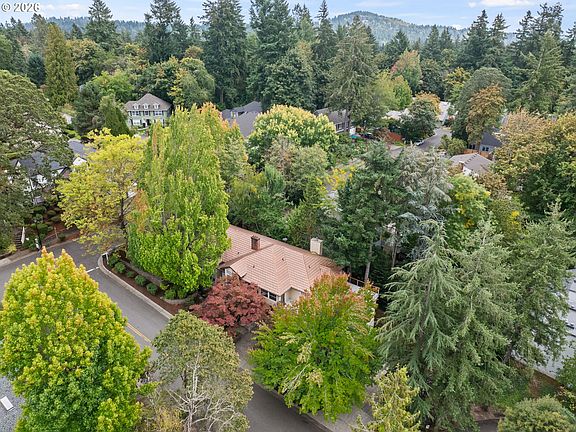 4th image of 3600 Spring Ln