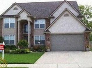 2567 Barns Dr, Westland, MI 48186