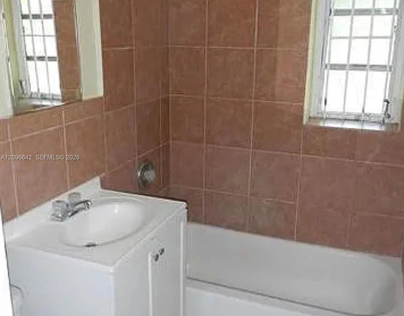 Arch Creeks Estates — Photo 3