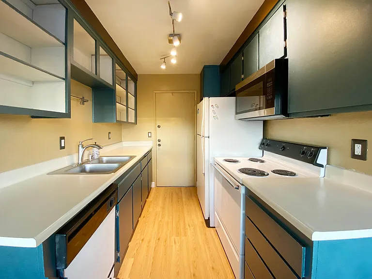 525 N Sycamore Ave — Photo 10