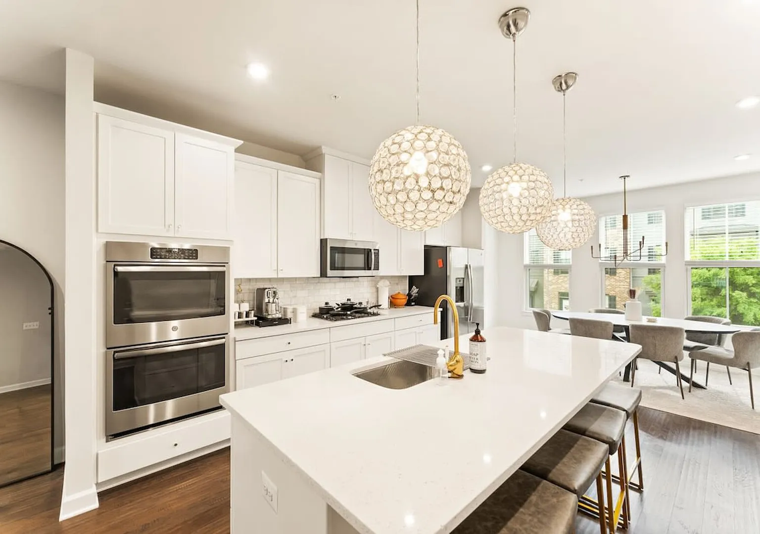 Ashburn 4-BR Homestay / Close to Dulles & METRO — Photo 4