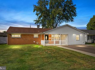 617 Chatham Rd, Fairless Hills, PA 19030