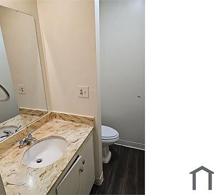 3rd image of 2383 Windsor Dr