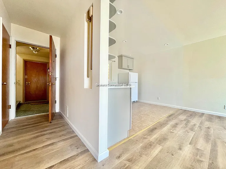 3511 Taraval St #4 — Photo 6