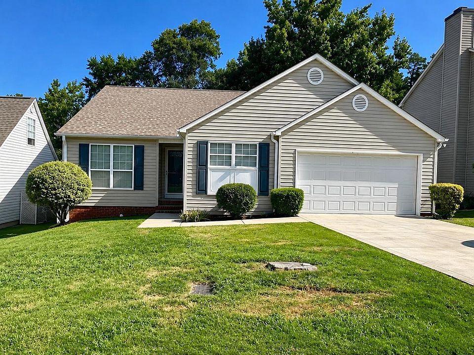 1st image of 339 Riverside Chase Cir
