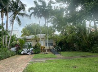 1575 Bay Dr, Miami Beach, FL 33141
