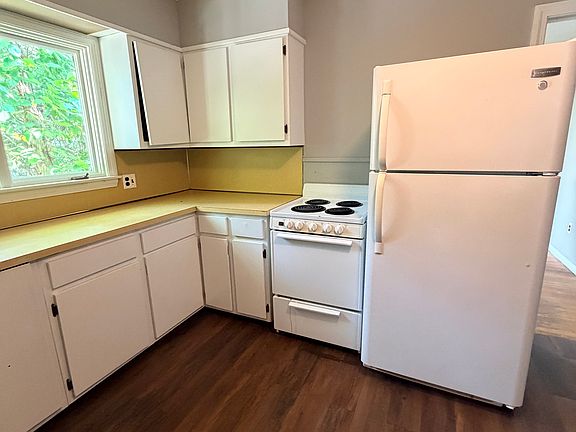 4th image of 14 Chubbuck St #2R