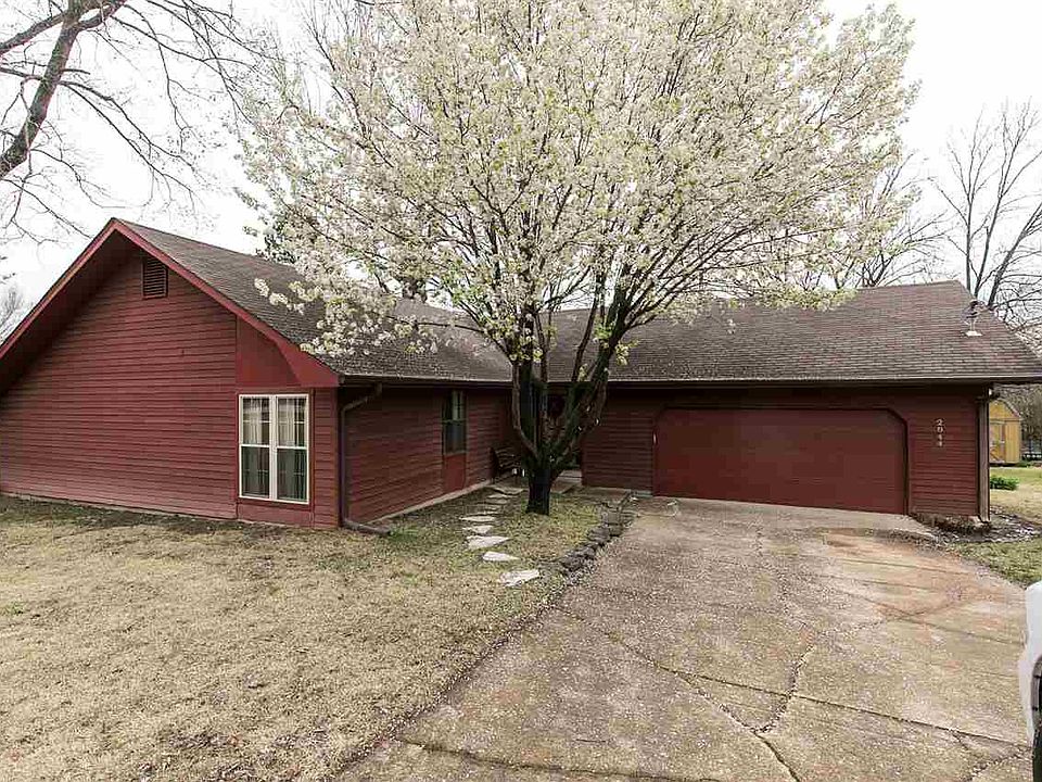1st image of 2844 Windwood Dr