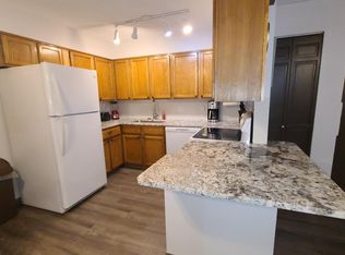 331 Wright St APT 201, Lakewood, CO 80228