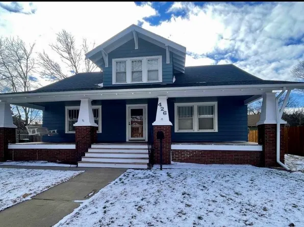 426 E 4th St, Russell, KS 67665