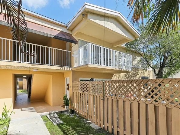 4620 NW 79th Ave APT 1C, Doral, FL 33166