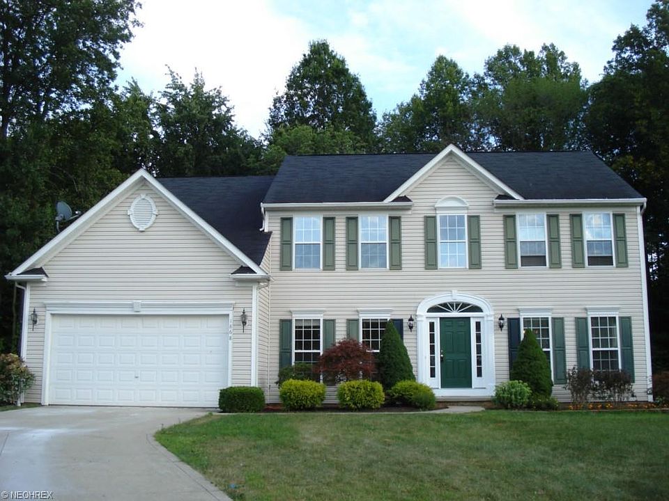 1st image of 1868 Parker Ln