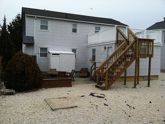 Back deck/outside shower/patio