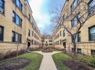 3528 N Broadway #E3, Chicago, IL 60657