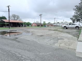 219 N Pearl St, Trenton, TX 75490