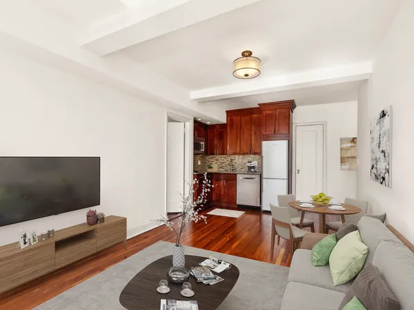 5 Tudor City Place image 3 of 22