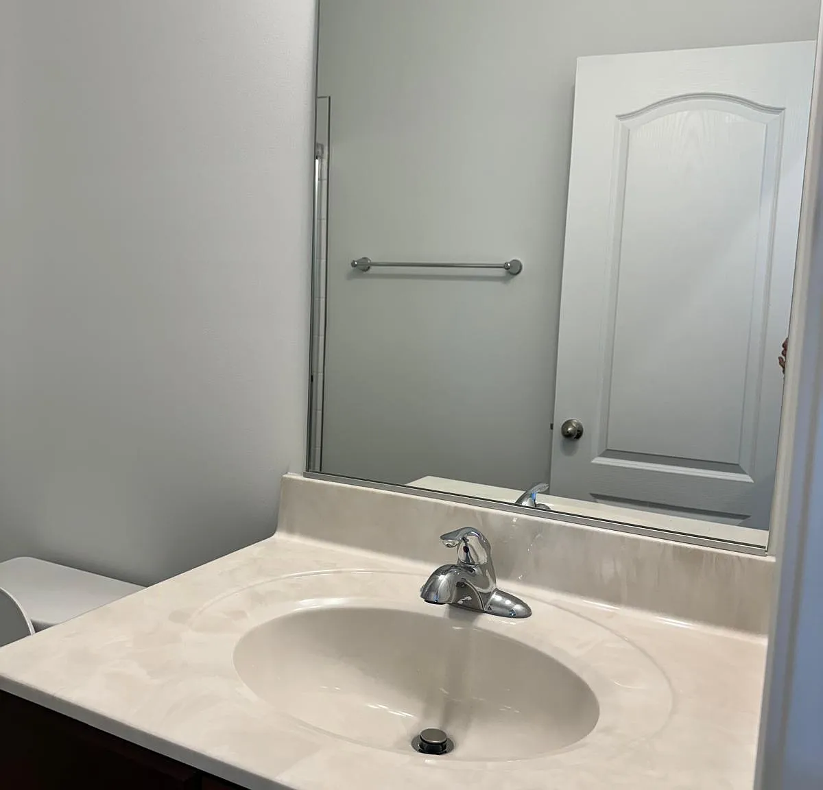 3 bed, 2.5 bath, 2153 sqft, $2,190 — Photo 2