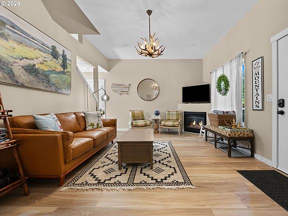17th image of 65121 E Lupine Dr