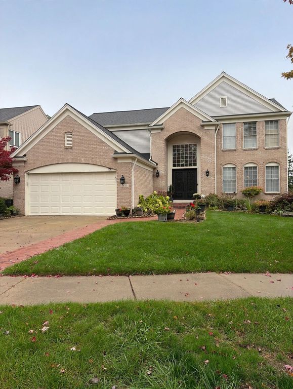 7672 Windgate Cir - Property Image