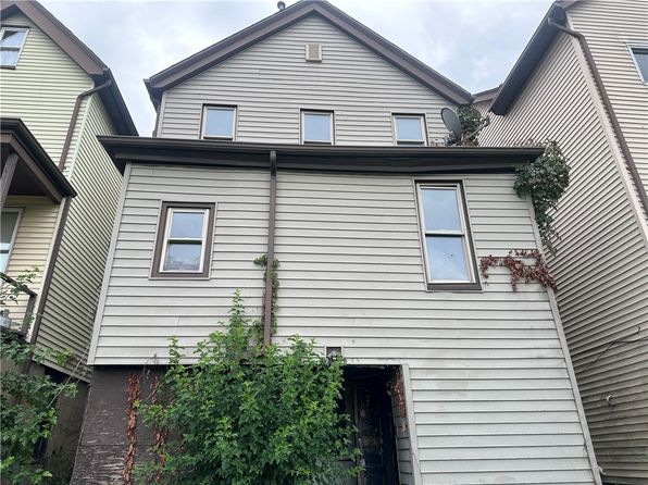 626 Ohio Ave, Glassport, PA 15045