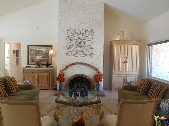 4th image of 1488 S La Reina Way