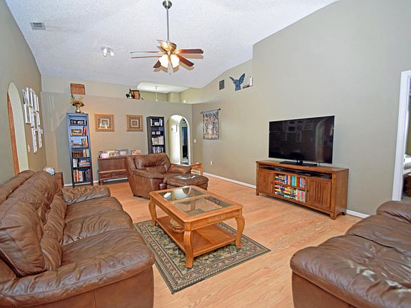 5th image of 4276 Four Lakes Dr