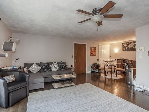 3rd image of 56 Townsend St APT D32