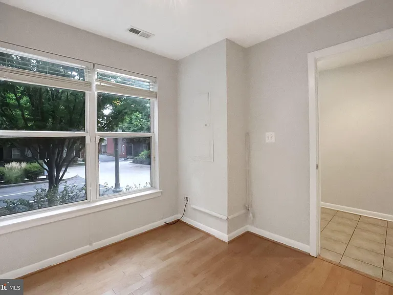 2133 12th Pl NW — Photo 20