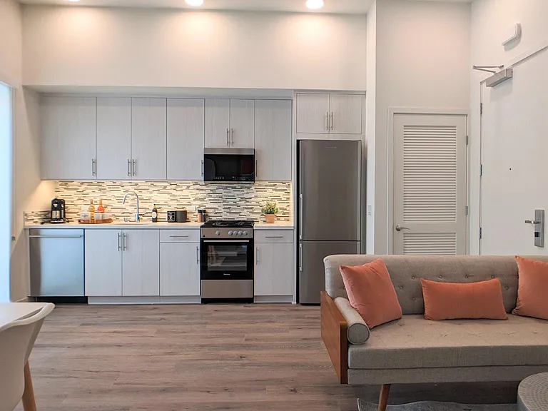 Vantage Mar Vista — Photo 43