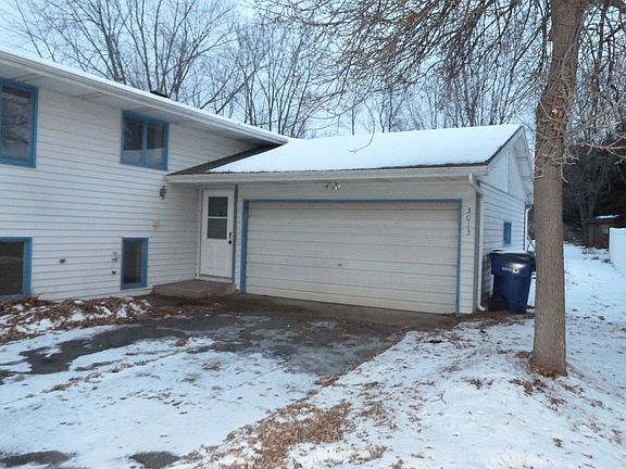 2nd image of 3013 15th St N