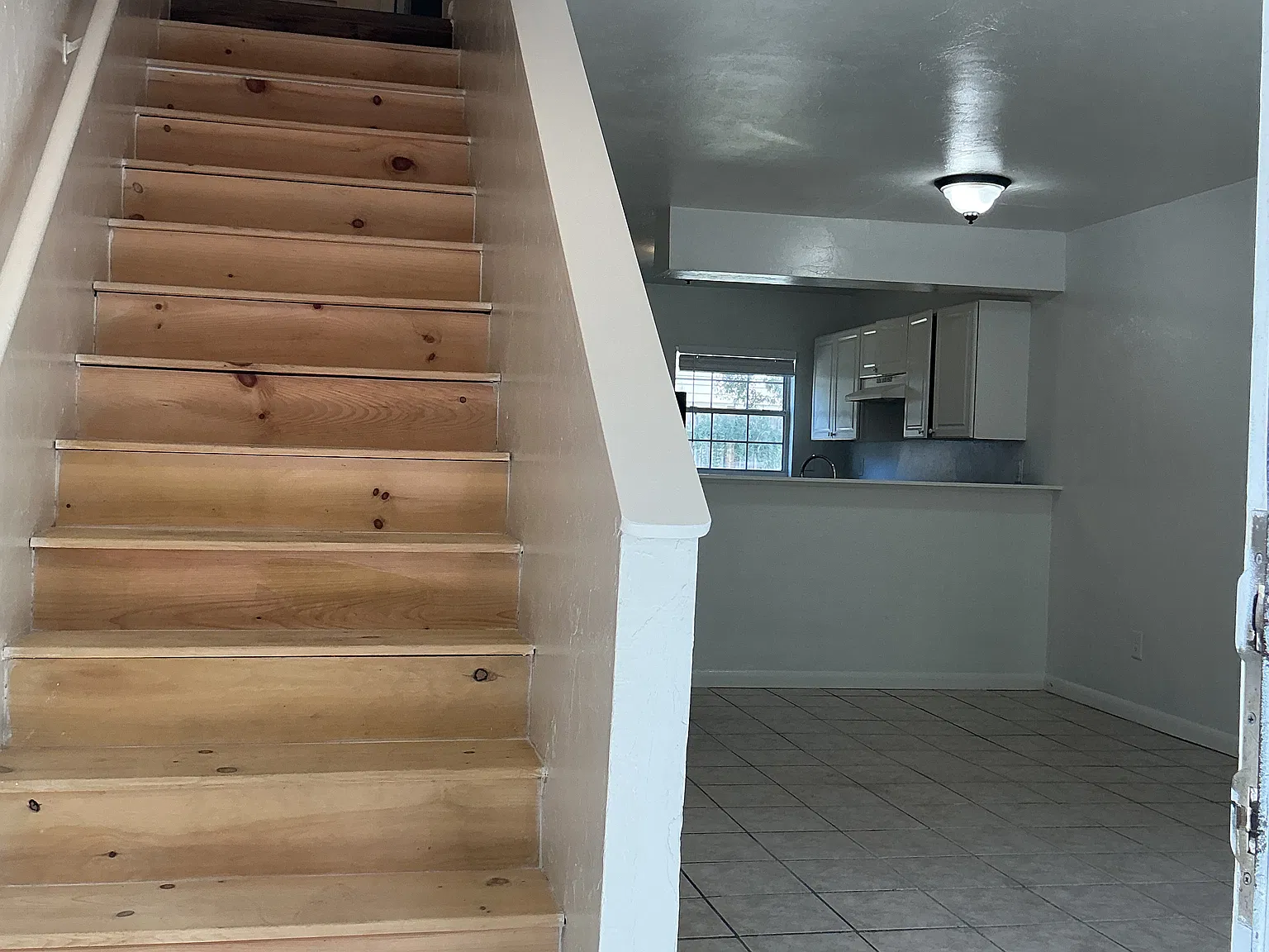 2 bed, 1.5 bath, 1088 sqft, $1,250 — Photo 4