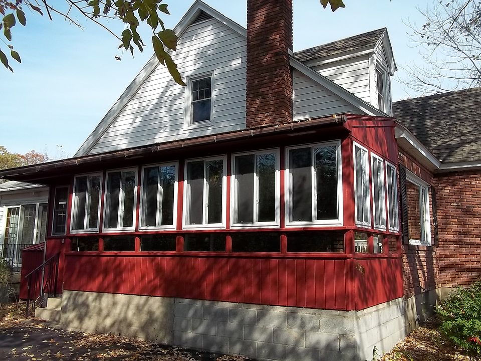 2nd image of 1605 Van Antwerp Rd