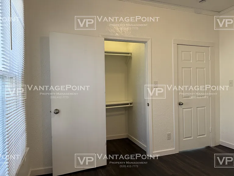 131 S Ashland Ave — Photo 12