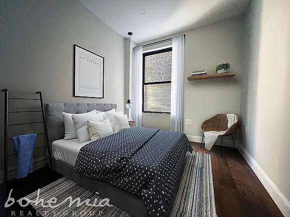 5th image of 815 W 180th St #14A