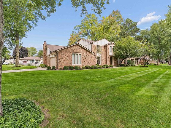 4th image of 11715 Rain Tree Ct
