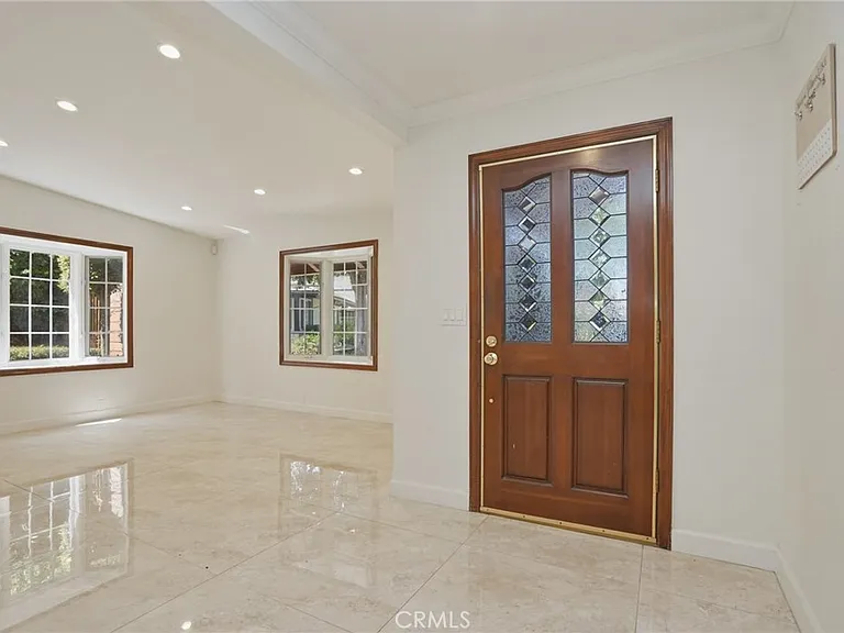 16682 Oakhurst Cir — Photo 13