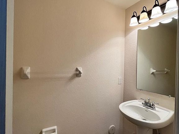 5th image of 10805 NW 89th Ter Unit 218