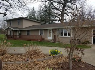 4 W Charleston Rd, Ashmore, IL 61912